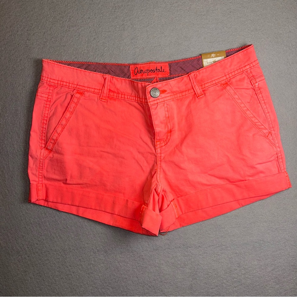 Aeropostale woman’s size 8 Neon Orange Midi Twill Short cuffed 3.5 inseam NWT